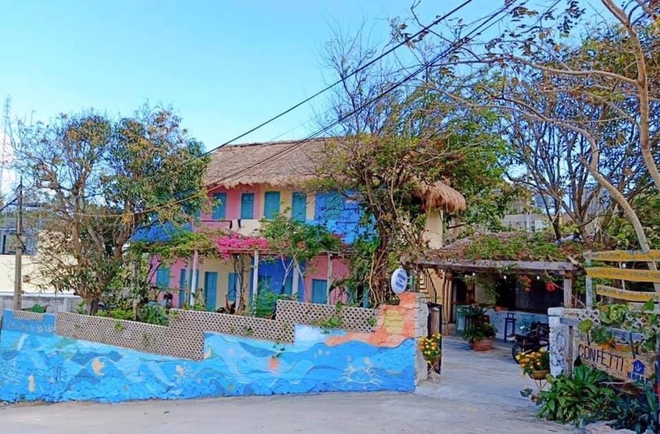 Confetti House Hotell Quy Nhon Exteriör bild